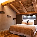 Bonami 450 M2 Salle Cinema Jacuzzi Hammam Dağ evi *