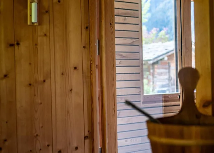 Bonami 450 M2 Salle Cinema Jacuzzi Hammam