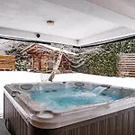Bonami 450 M2 Salle Cinema Jacuzzi Hammam Chalet *