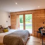 Bonami 450 M2 Salle Cinema Jacuzzi Hammam Chalet